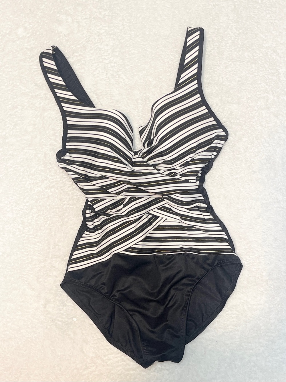 Miraclesuit Black & White Stripe Escape Slimming One Piece Swimsuit Size 10 - Picture 3 of 10